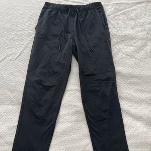 Lululemon Jet Crop Slim pants size 2 black